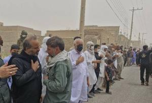 طوفان شدید و گرمای ۵۰ درجه جلودار عزاداری سیستانی ها نشد
