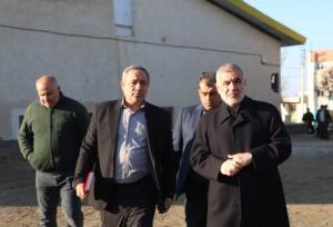 بازدید نایب رئیس مجلس از زیرساخت‌های ورزشی نمین