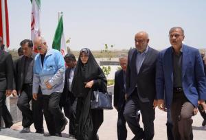 وزیر کار برای بازدید از بندر شهید رجایی وارد بندرعباس شد