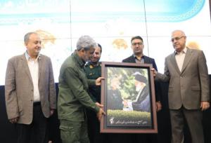 آشوری: خدمت در لباس بسیج مدال افتخار برای بسیجیان است