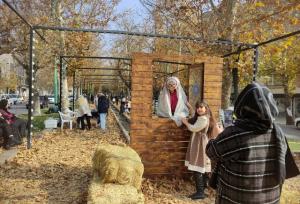 اجرای طرح گذر پاییز در بلوار سیف‌الدوله ملایر