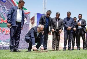 آغاز طرح تعویض چمن میدان فوتبال ورزشگاه یادگار امام