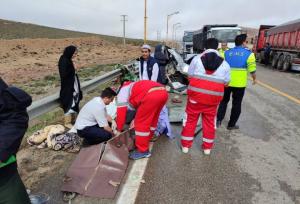 یک فوتی و ۸ مصدوم در اثر تصادف رانندگی در جاده سرچم