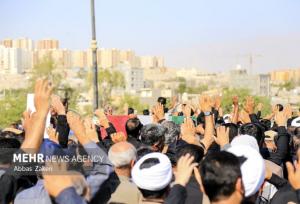 تصاویر هوایی از تشییع شهدای گمنام در بندرعباس