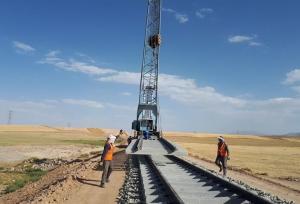 ریل گذاری طرح دوخطه کردن زنجان -قزوین به اتمام رسید