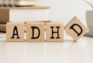 اهمیت شناسایی و مدیریت اختلال نقص توجه/بیش فعالی (ADHD) در بزرگسالان