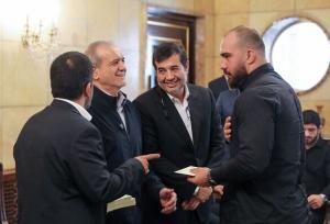 دنیامالی: کشتی‌گیران نشان دادند که قبل از اینکه قهرمان باشند، پهلوانند