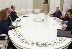 نشست پوتین با نمایندگان ترامپ آغاز شد+ فیلم