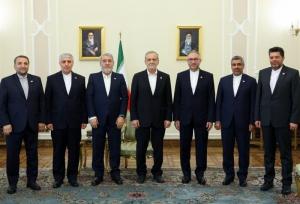 دیدار ۶ سفیر جدید ایران با رئیس جمهور