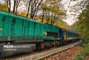 حمل ریلی کلینکر سیمان دورود به شلمچه آغاز شد