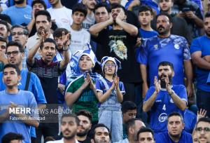مدیران استقلال از دشمن هم بدتر هستند؛ حاضرم با آنها مناظره کنم