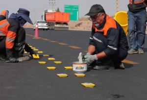 اجرای بیش از ۶۰۰ کیلومتر خط کشی در محورهای شهرستان سنندج