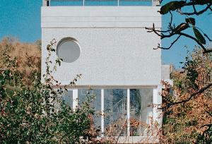 معماری این خانه زیبا در کوهستان شاهکار است