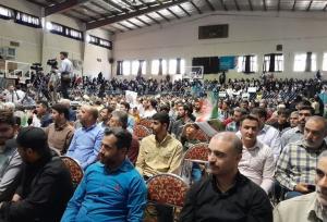 حضور هواداران در سالن آزادی سنندج برای استقبال از جلیلی
