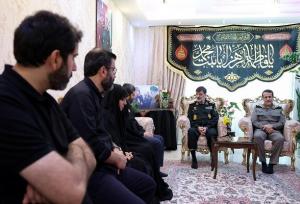 دیدار سردار رادان و سردار کارگر با خانواده شهید شادمانی