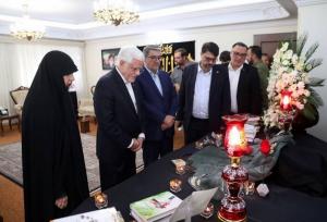 عارف با خانواده فرماندهان و دانشمندان شهید در جنگ ۱۲ روزه دیدار کرد