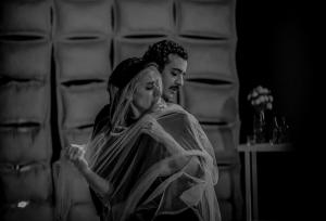 چند نمای کاملا خاص از سحر دولتشاهی در تئاتر شهر