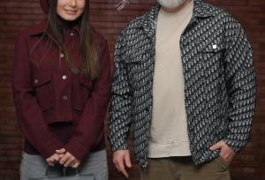 دورهمی بازیگران در نمایش «باران اسیدی»