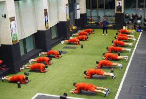 تمرین تیم ملی فوتبال ایران برگزار شد؛ پرواز به فردا موکول شد