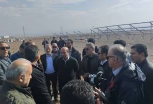 بازدید رئیس ساتبا از پروژه ۱۲۰ مگاواتی تجدیدپذیر در جلفا / اتصال به شبکه تا پایان دهه فجر