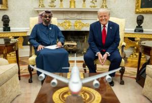 معامله ۱۴ میلیارد دلاری شیخ ابوظبی با ترامپ 