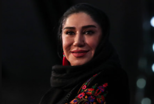 استایل پُر نقش و نگار نسیم ادبی جلب توجه کرد