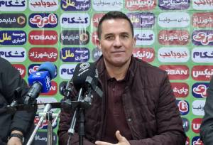 اوسمار: چادرملو تاکتیکی است/ بازیکنان جوان باید خودشان را نشان دهند