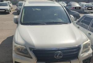 لکسوس ۲۵۰میلیاردی قاچاق راهی پارکینگ شد
