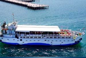 مدیر بنادر و دریانوردی کیش: تردد همه شناورها در این  جزیره متوقف شد