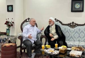 عیادت رئیس قوه قضاییه از "عزت‌الله مطهری" در منزل وی