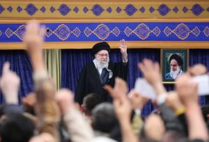 قابی متفاوت از دیدار امروز خانواده‌های شهدا با رهبر انقلاب