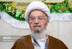 آیت‌الله مکارم شیرازی: تأمین معیشت مردم، موجب آرامش جامعه می‌شود