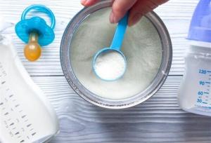 استفاده از "شیرخشک" بزرگترین ضربه به سلامت نوزاد است