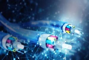 مدیرکل ارتباطات از پیشرفت ۹۵ درصدی طرح فیبر نوری در صالحیه خبر داد