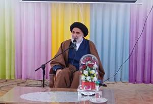 مسئول پرکار و خدمتگزار را همه باید حمایت کنند