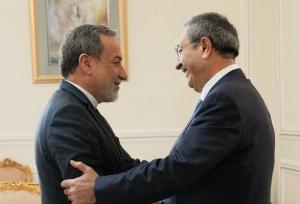 خلف‌اف  با عراقچی دیدار کرد