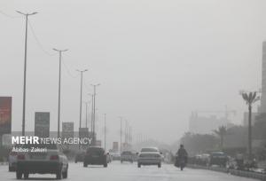طوفان شدید گرد و خاک در دهلران
