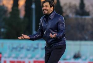 مهرداد قنبری به بازی با پرسپولیس می‌رسد؟