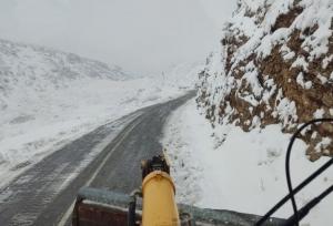 بارش ۲۰ سانتی‌متری برف در گردنه ژالانه