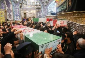 طواف پیکرهای هفت شهید گمنام در حرم حضرت معصومه (س)