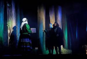 اجرای سینمایش «ایرانمرد» در کرمان؛ روایتی از مقاومت مردم ایران