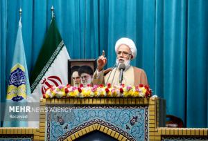 تأکید امام جمعه کرمانشاه برضرورت بازخوانی جایگاه زن در اندیشه اسلامی