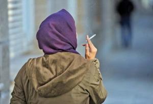 چرا اعتیاد بانوان نسبت به اعتیاد مردان اهمیت بیشتری دارد؟