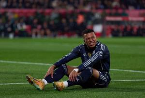 رئال صدر را دو دستی به بارسلونا تقدیم کرد