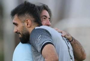 تلاش  استقلالی ها برای آشتی ساپینتو و با یک بازیکن!