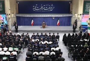 رهبر انقلاب: اصلاً شما چه کاره هستی؟!