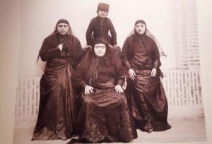 ۳ هزار قطعه عکس تاریخی کاخ گلستان طبقه‌بندی شد