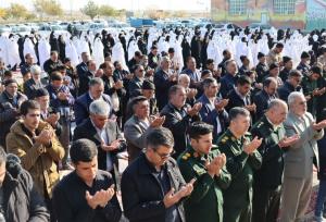 نماز طلب باران در ورزنه برگزار شد