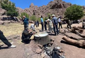 دومین جشنواره «شکرانه شیر» در روستای بکاول تربت حیدریه برگزار شد