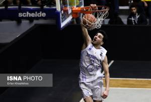 آبی‌ها دست پُر از سالن مخابرات رفتند